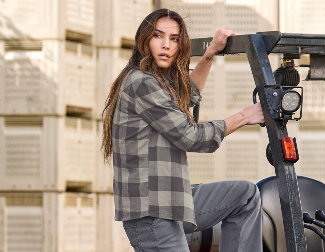 Maglie | Pullover | Bluse: Camicia a scacchi e.s.iconic, donna + grigio delfino/grigio carbone 1