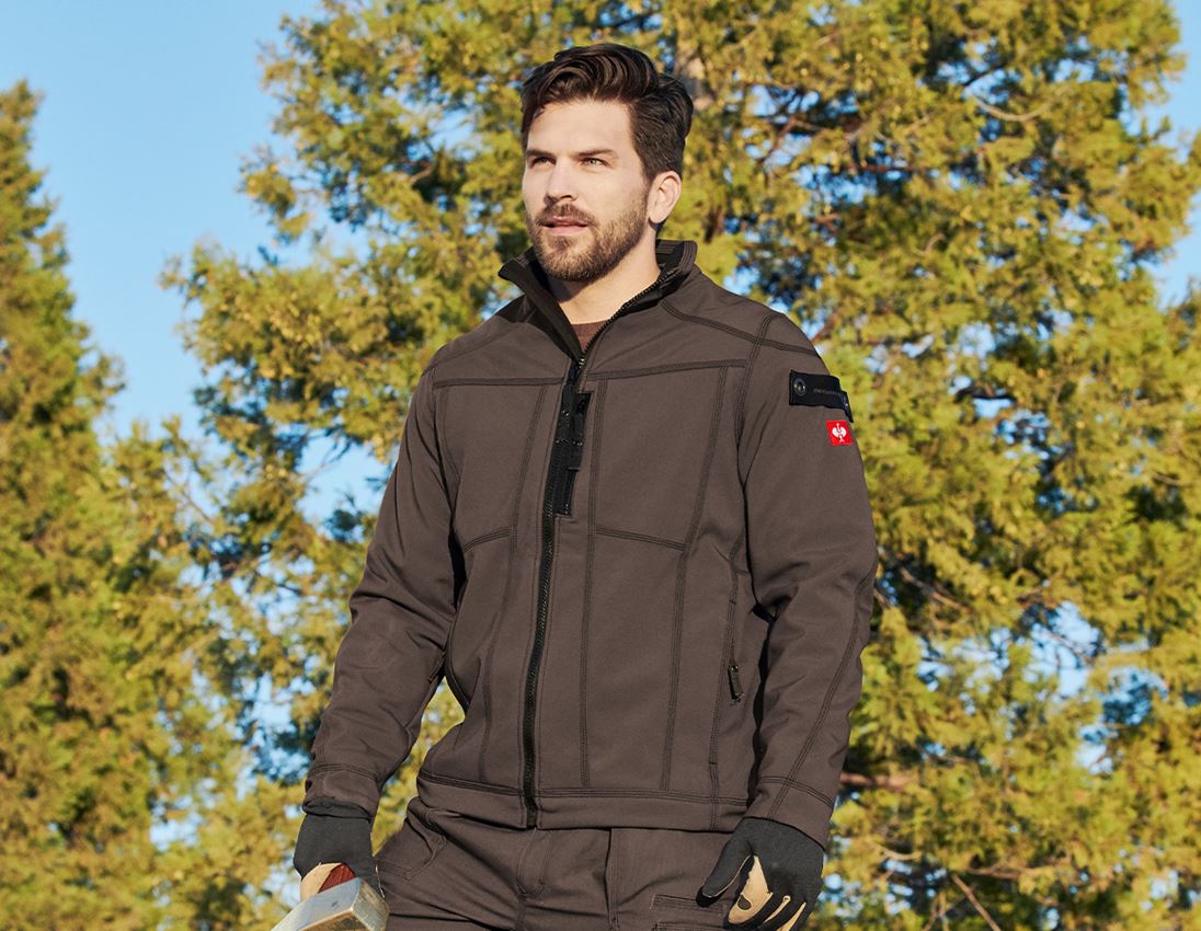 Temi: Giacca Softshell e.s.roughtough + corteccia