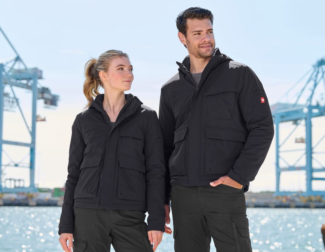 Jacken: Winterjacke e.s.trail pure + schwarz 9