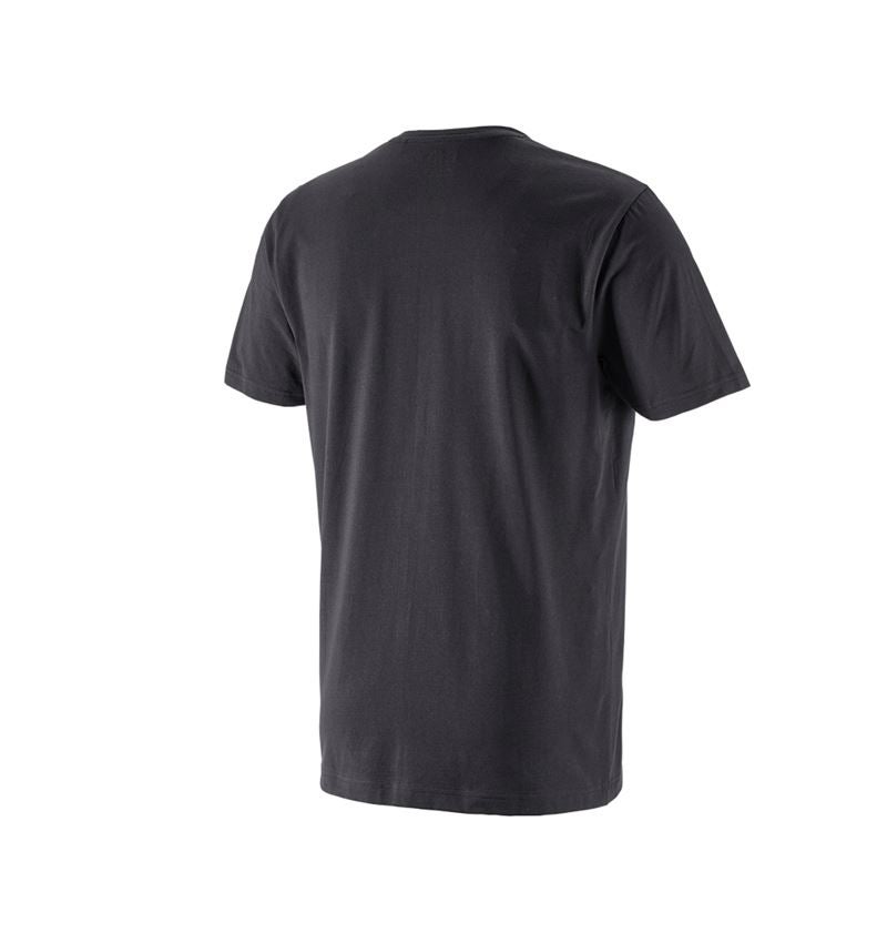 Temi: T-shirt e.s.concrete + nero 3